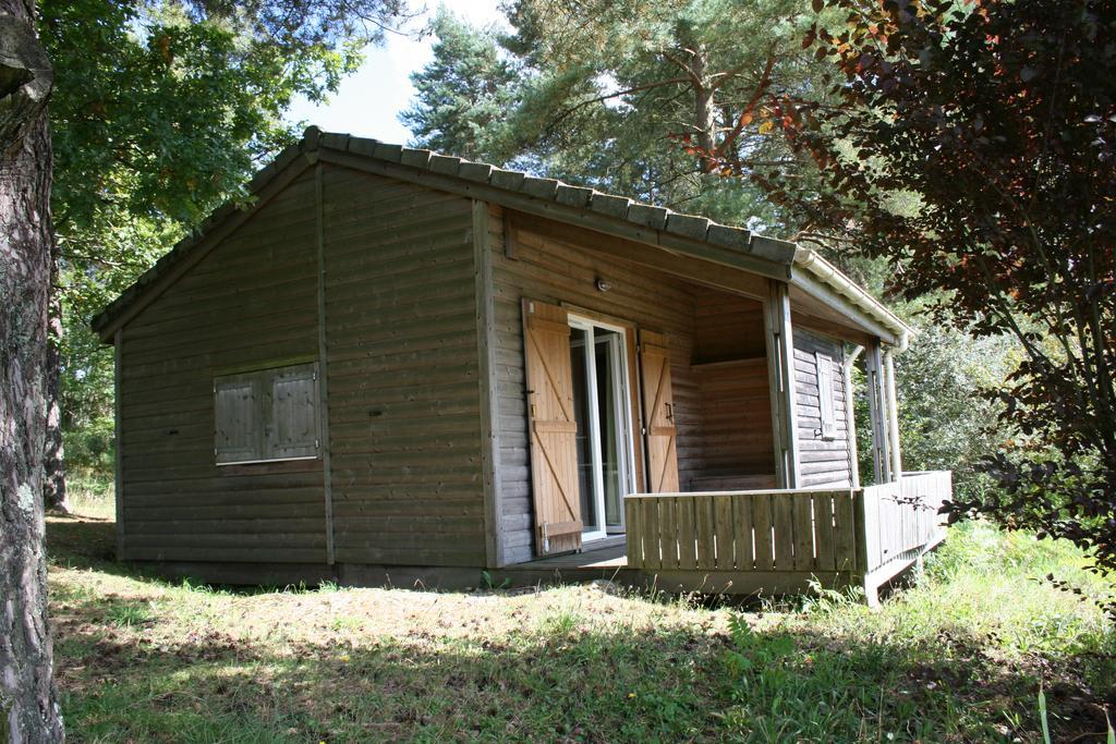 Отель La Ptite Ferme De Caro Meyrignac-l'Eglise Экстерьер фото